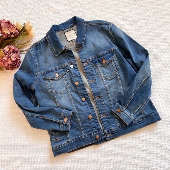 bagatelle Jackets & Blazers - NWOT Bagatelle Denim Jean Jacket Size Medium
